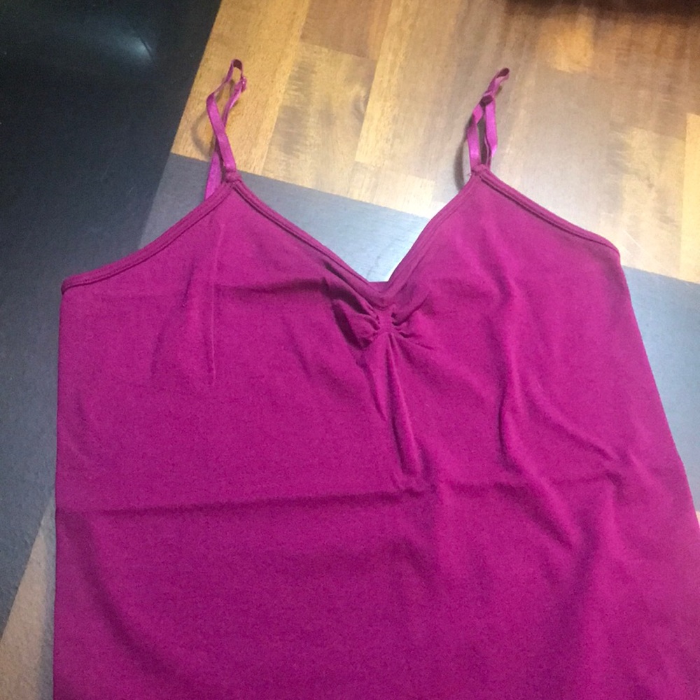 Bundle 4 for $15 🦋 Fuschia spandex cami, sz small